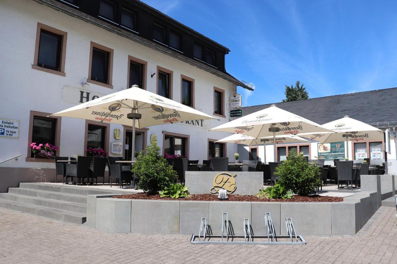 Hotel Restaurant Haus Zwicker Bleialf Exterior photo